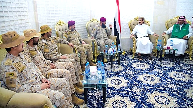 محافظ شبوة خلال لقائه مع قيادة التحالف